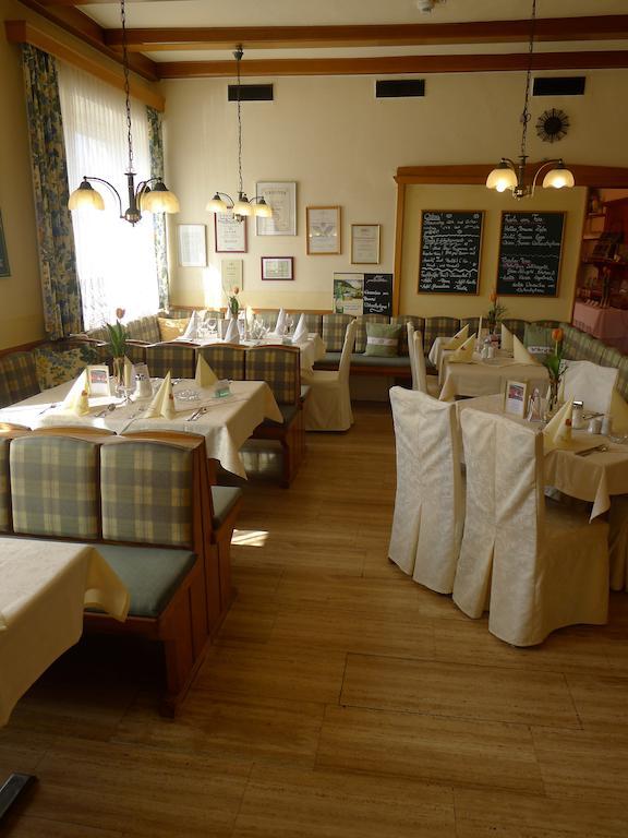 Hotel Restaurant Boeck "Roter Hahn" Sankt Poelten Eksteriør bilde