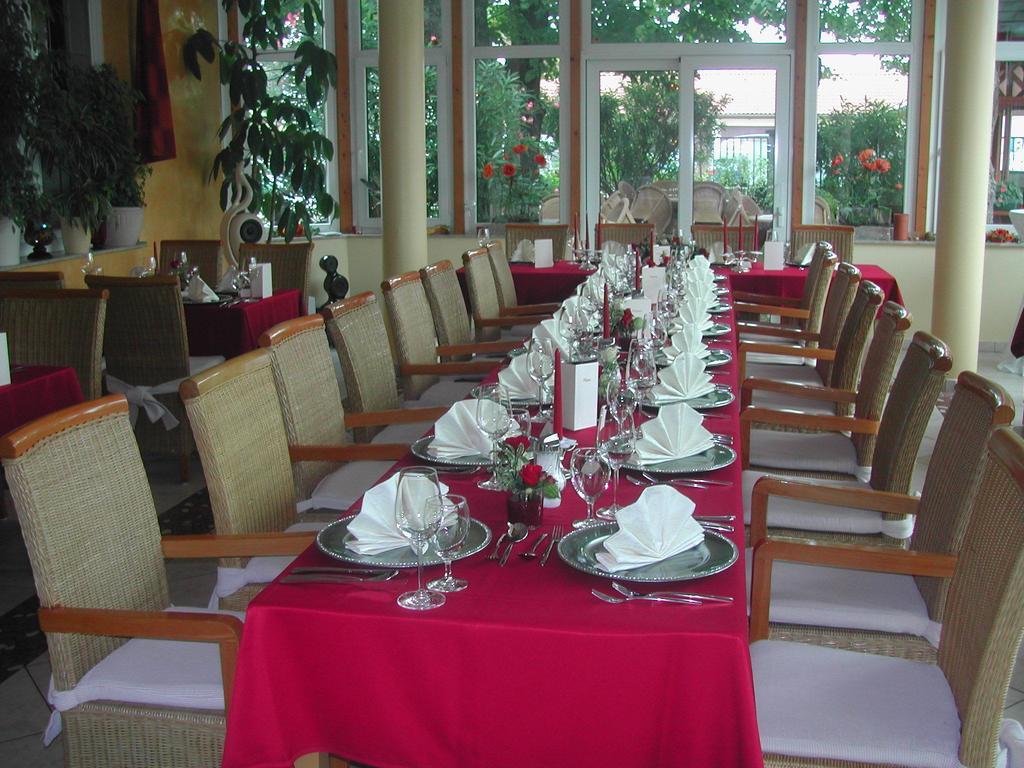 Hotel Restaurant Boeck "Roter Hahn" Sankt Poelten Eksteriør bilde